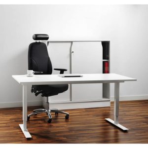 Höj- och sänkbart elskrivbord 1600×800 mm.